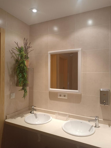 Bathroom, Albergue de Lujar, Granada