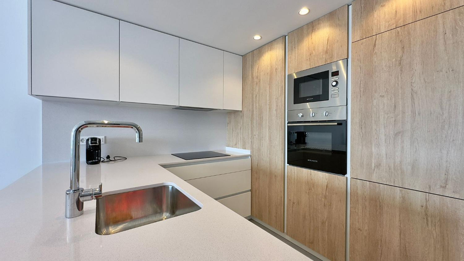 Kitchen 3, Piso Villajoyosa Bolnou Blueviews, Alicante