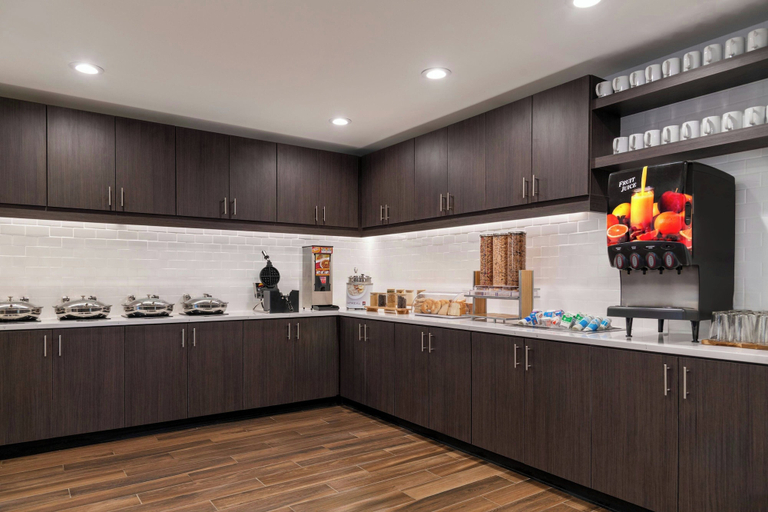 Food & Drinks 4, Residence Inn By Marriott Detroit Dearborn, Wayne