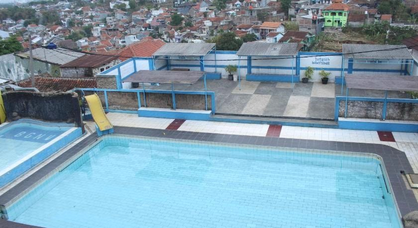Sport & Beauty 5, Rumah Syariah & Kolam Renang Bugenville Guesthouse, Bandung