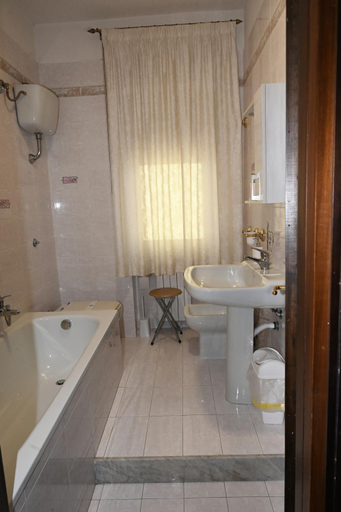Others 5, B&B Le Corti, Caserta