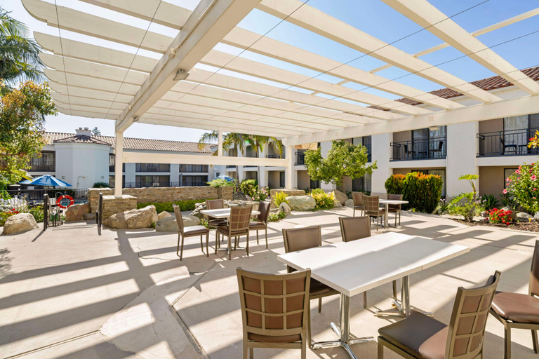 Exterior & Views 2, Best Western Posada Royale Hotel & Suites, Ventura