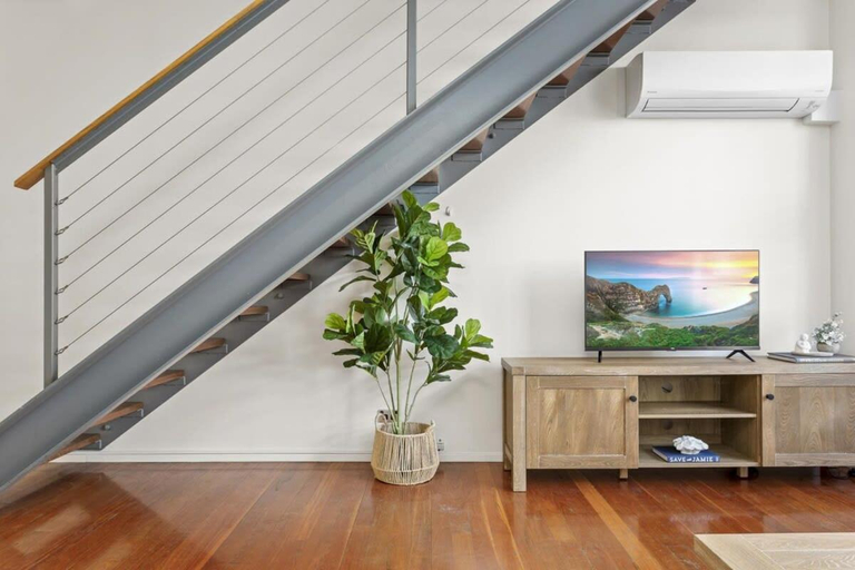 Others 5, Beautiful Bondi 1-Bed Apartment Meters from Beach, Sydney