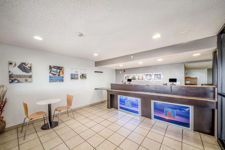 Public Area, Motel 6 Corpus Christi, TX – North, Nueces