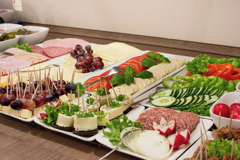 Food & Drinks 5, Hotel Montana Diemelstadt, Waldeck-Frankenberg