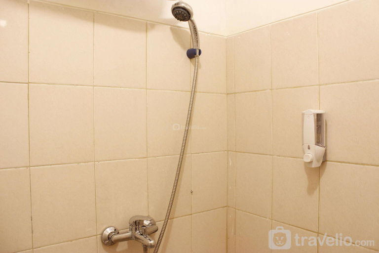 Bathroom 2, Premium 2BR Tamansari Panoramic Apt By Travelio, Bandung