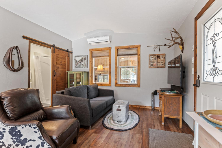 Others 5, Fort Williamson Glacier Vacation Rentals, Flathead