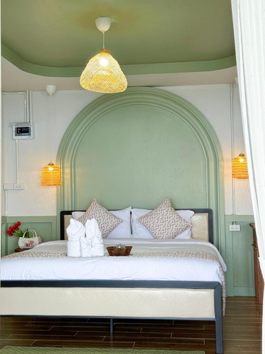 Bed, SUNYA Doichang, Mae Suai