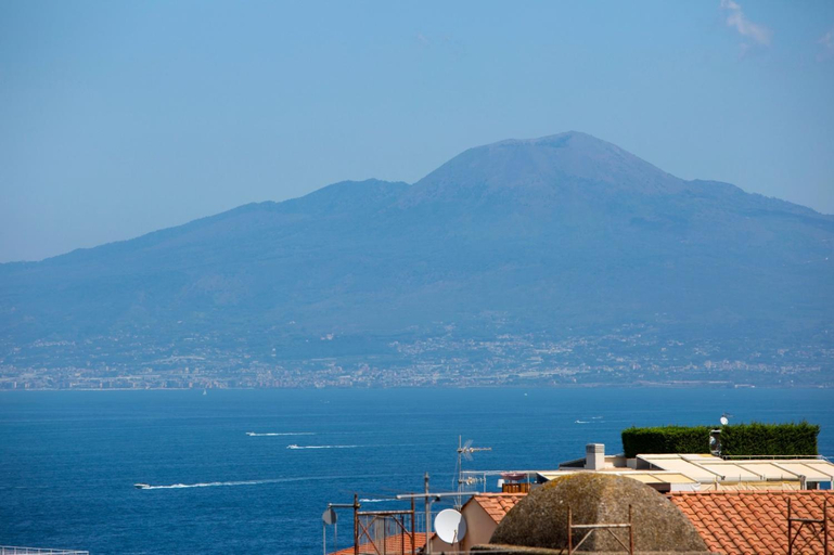 Others 5, LuMar Luxury Sorrento, Napoli
