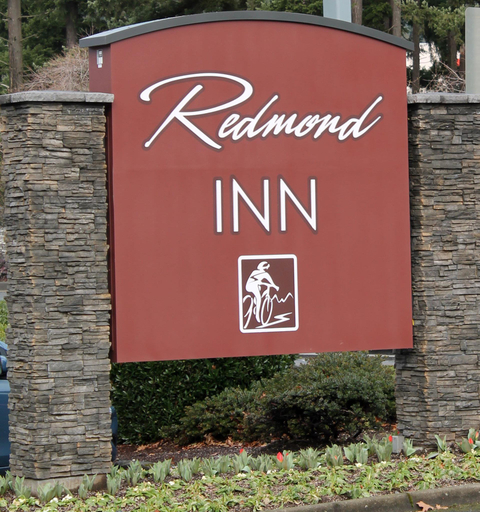 Exterior & Views 5, Redmond Inn, King