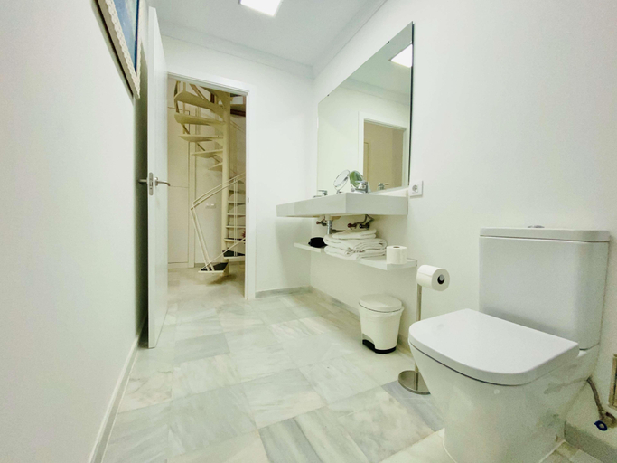 Bathroom 5, Hotel Boutique Las Cortes de Cádiz, Cádiz