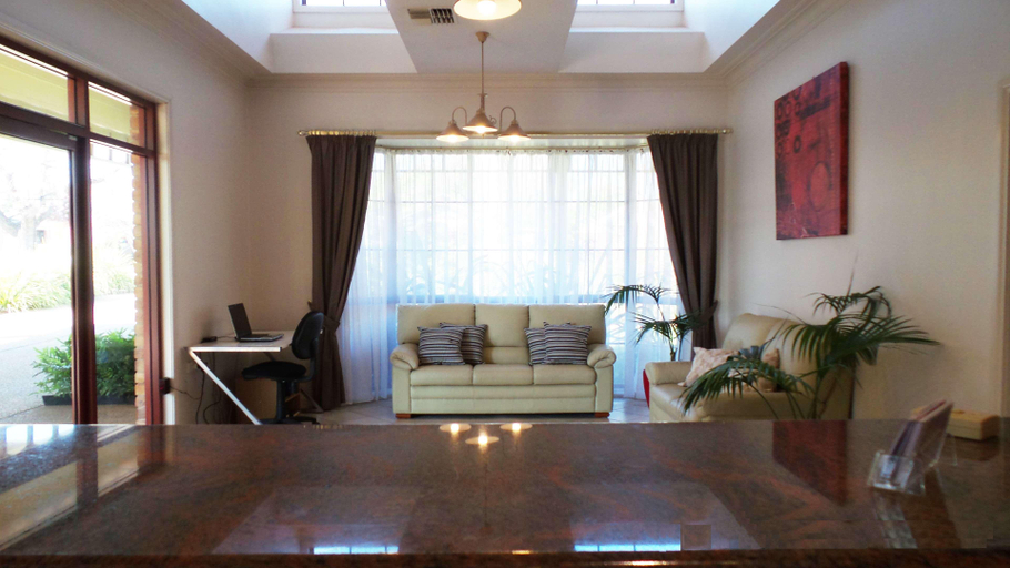 Public Area 4, Best Western Ambassador Motor Inn & Apartments, Wagga Wagga - Pt A