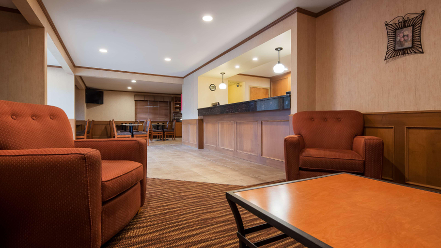 Public Area 3, SureStay Plus Hotel By Best Western Salmon Arm, Columbia-Shuswap