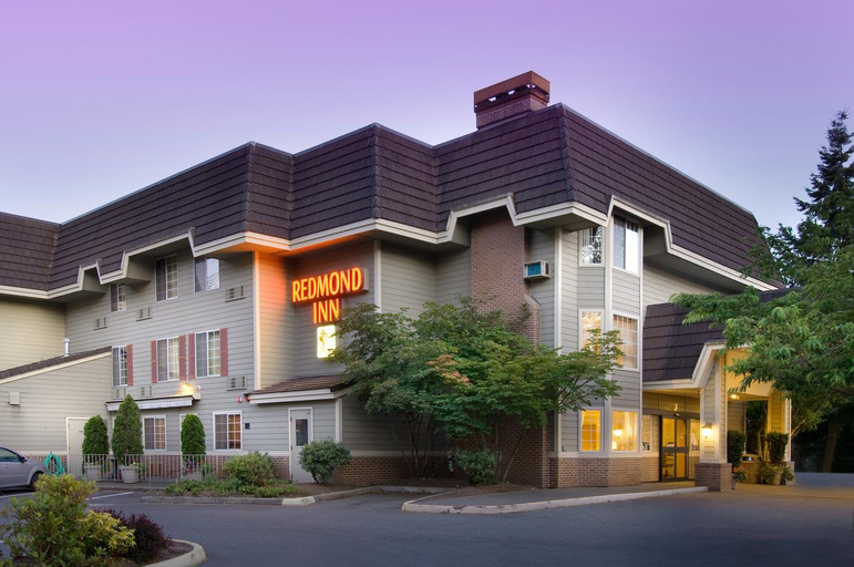 Exterior & Views 5, Redmond Inn, King