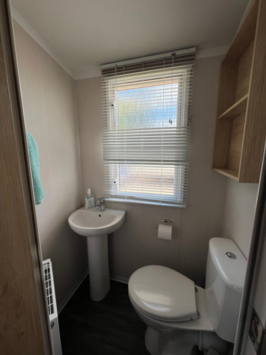 Bathroom 3, Sunnycott Holiday Homes - Isle Of Wight, Isle of Wight