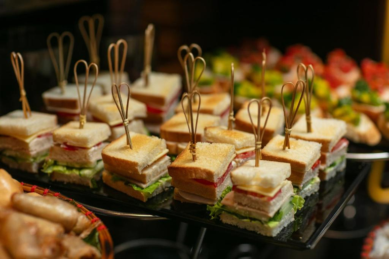 Food & Drinks 5, Salute Premium Hotel Spa, Hoàn Kiếm