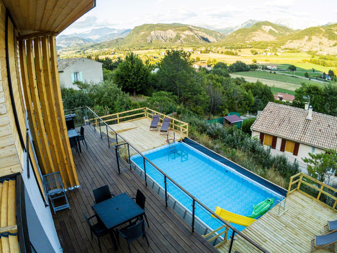 Others 2, Halte Air et Go, Alpes-de-Haute-Provence
