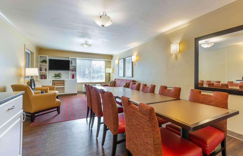 Food & Drinks 4, Extended Stay America - Washington DC-Alexandria, Alexandria