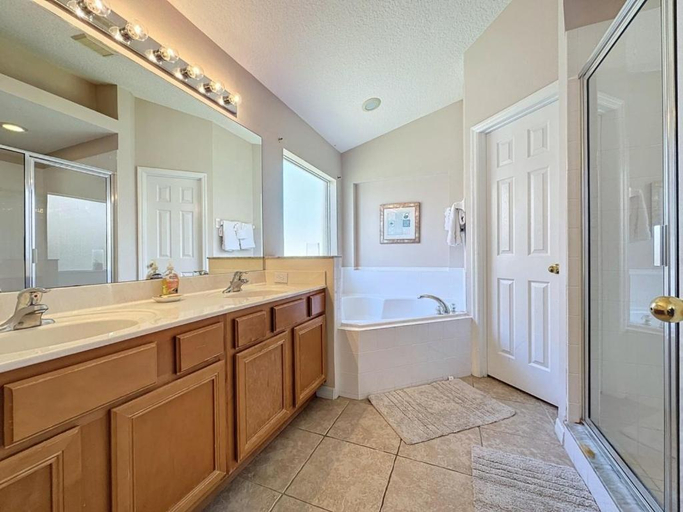 Bathroom, Five Star Home Private Pool & Jaccuzzi*Free Wi-Fi*, Osceola