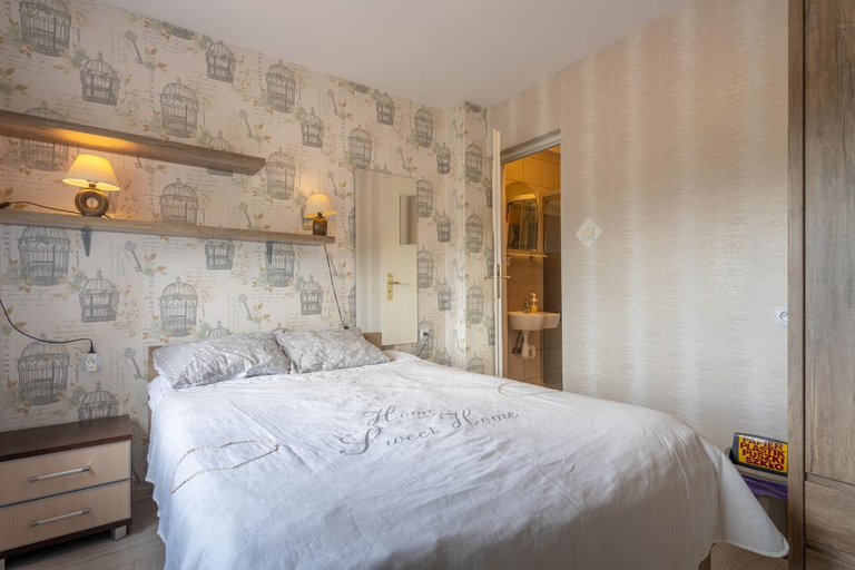 Bedroom 2, DOMINO - pokoje i apartamenty, Jelenia Góra