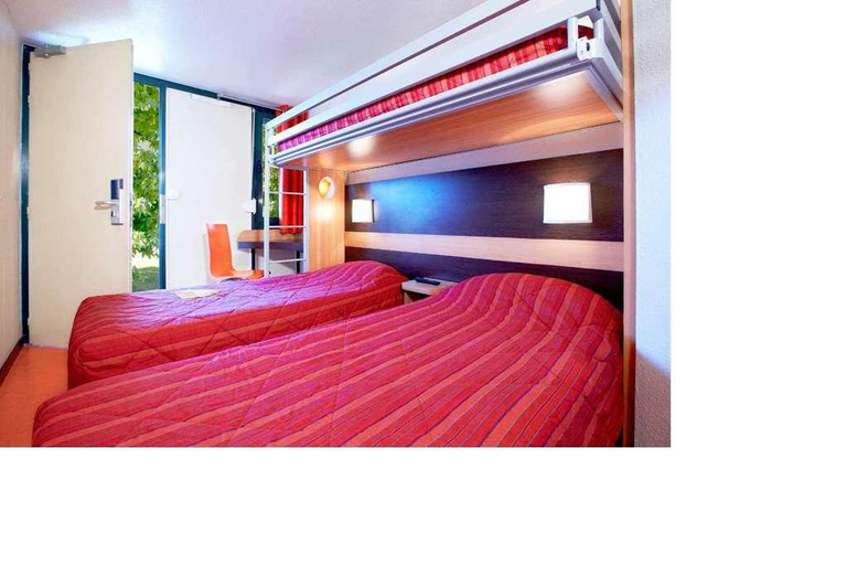 Bedroom 3, Premiere Classe Lille Ouest - Lomme, Nord