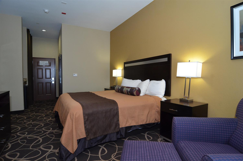 Bedroom 3, Best Western Plus Kenedy Inn, Karnes