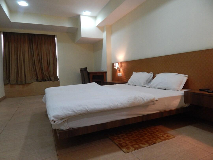 Others 4, Magneto Club Rooms, Raipur