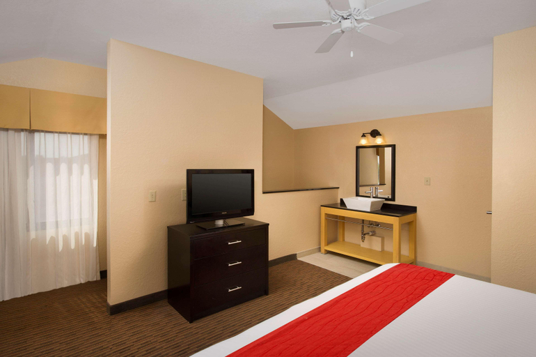 Bedroom 4, Best Western Alamo Suites, Bexar