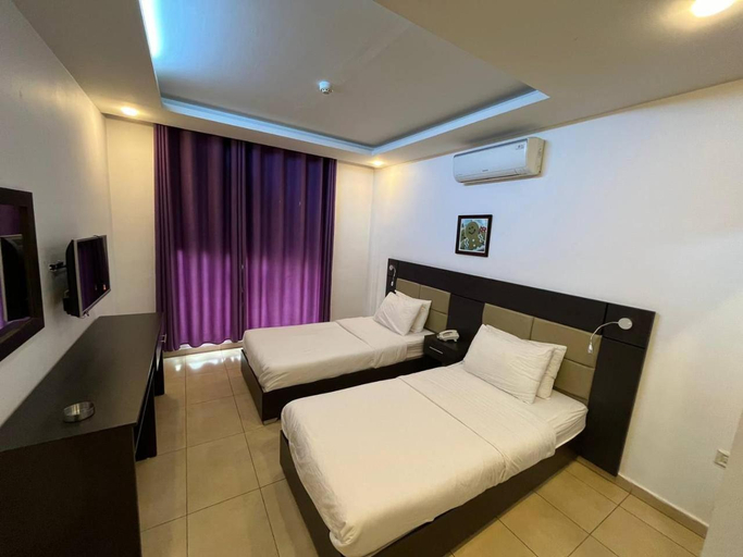 Others 4, 7 Days Hotel, Wadi Essier