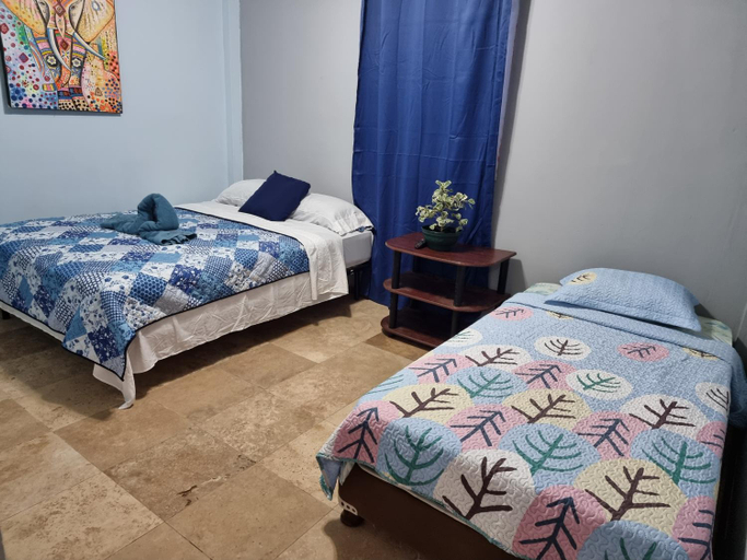 Others 5, Dreamer's Hostel, Bocas del Toro