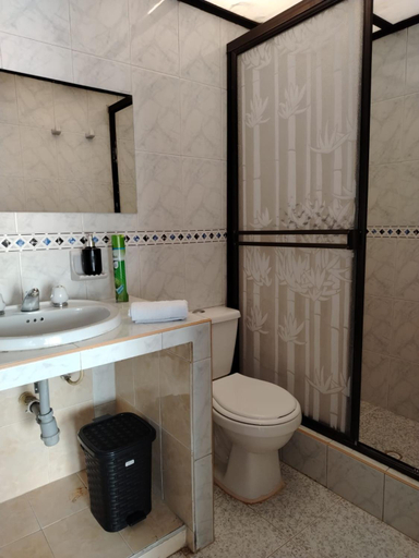 Bathroom 5, La Kzona - Hab Quin, Santafé de Bogotá