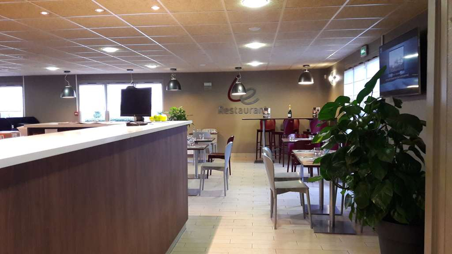 Public Area 3, Campanile Montluçon - St Victor, Allier