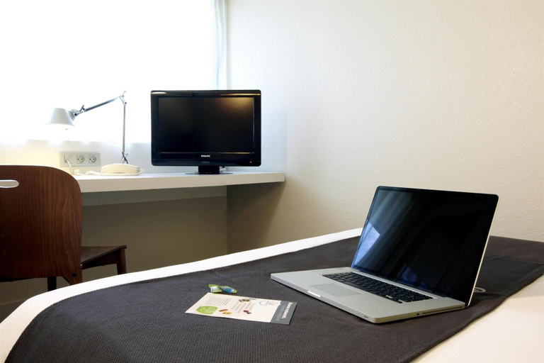 Bedroom 4, Hotel Campanile Brest - Gouesnou Aéroport, Finistère