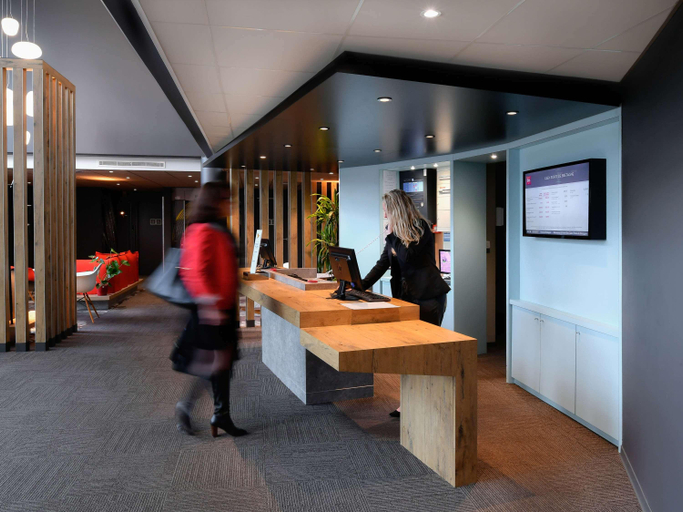Public Area 2, ibis budget Caen Porte de Bretagne, Calvados