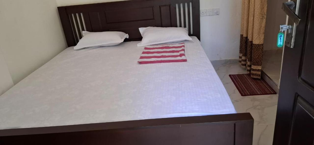 Bedroom 2, happybay, Pothuvil