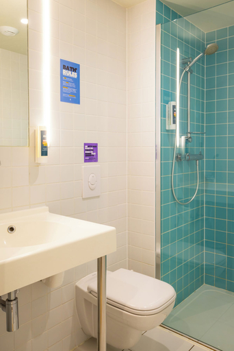 Bathroom 5, The People - Strasbourg - Hostel, Bas-Rhin