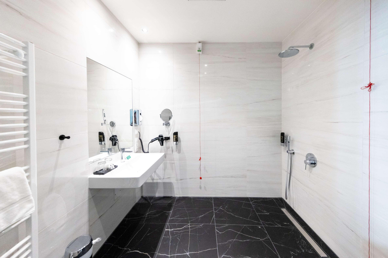 Bathroom 5, Best Western Premier Royal Blue - Adult Only, Leipzig