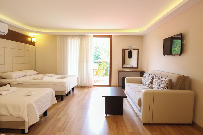 Bedroom 4, Yuvarlakcay Cinar Butik Otel, Köyceğiz