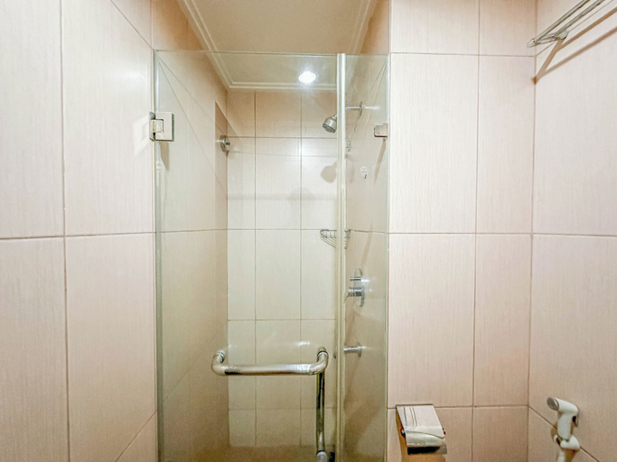 Bathroom 3, Restful And Good Choice Studio At Tamansari Papilio Apartment, Surabaya
