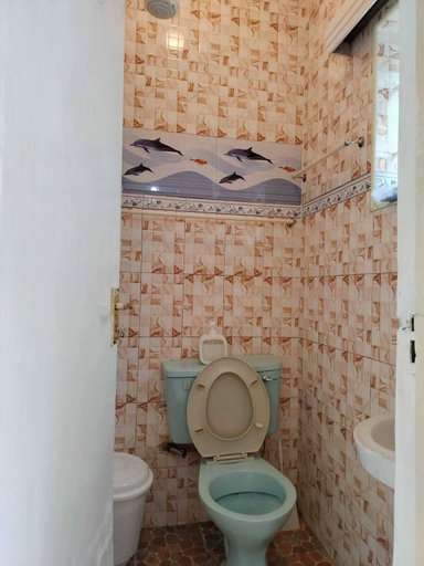 Bathroom 2, Lux Suites Mancelona Flats Parklands, Westlands