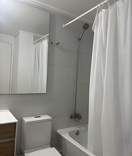 Bathroom 3, Estudio Amelia, Cordillera