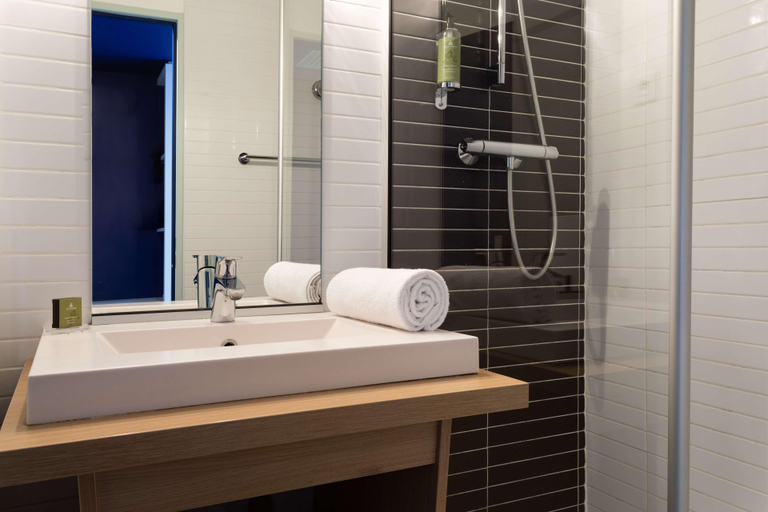 Bathroom 5, Paradou Mediterranee, BW Signature Collection, Bouches-du-Rhône