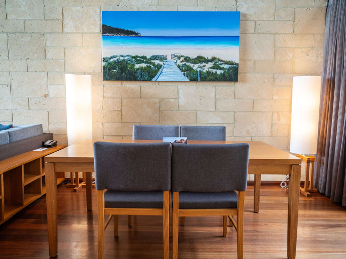 Dining Room 8