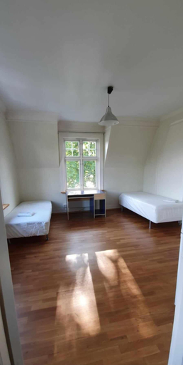 Bedroom 2, Home Express, Asker