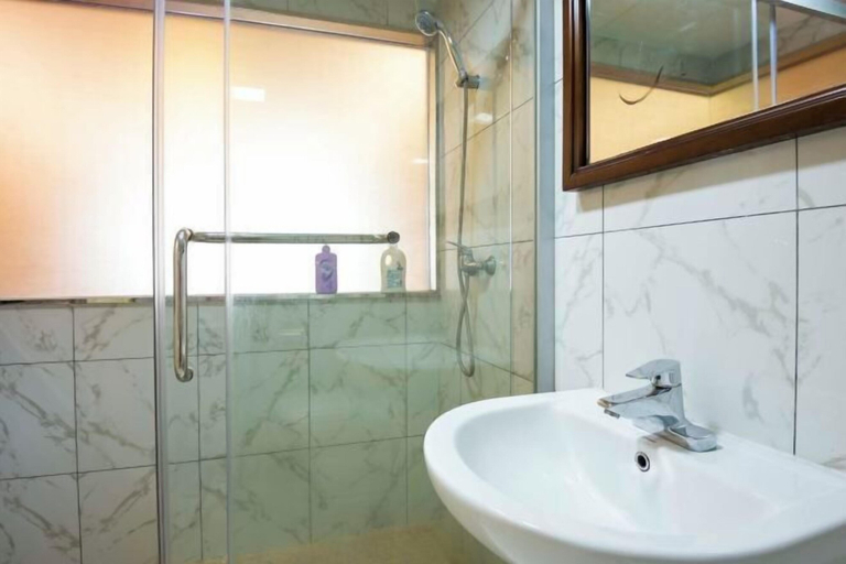 Bathroom 4, Hemu International Apartment, Guangzhou