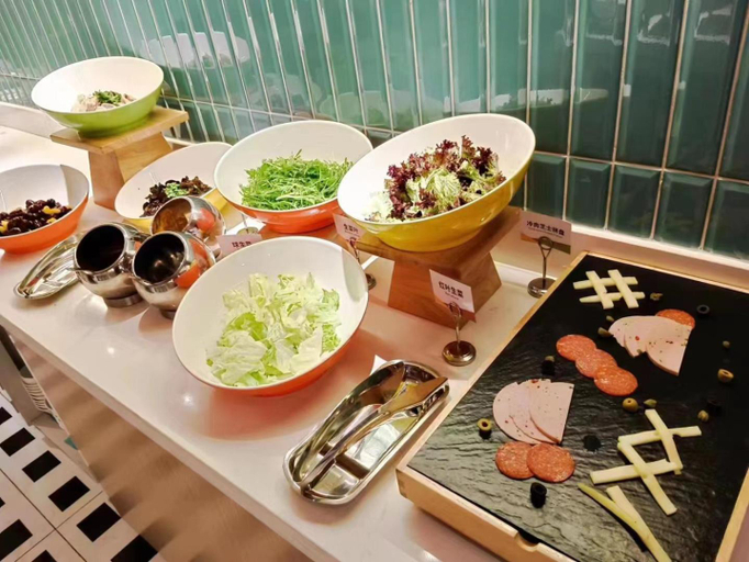 Food & Drinks 5, Home2 Suites by Hilton Wuxi Huishan, Wuxi