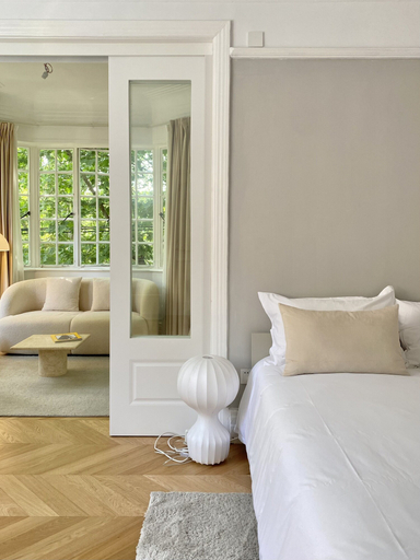 Bedroom 4, Shanghai Hills& Art Suite 14, Shanghai