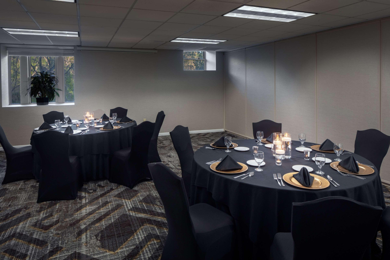 Others 5, Elms Resort & Spa, Kansas City