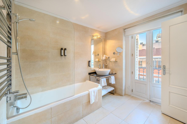 Bathroom 4, Lusso Infantas, Madrid
