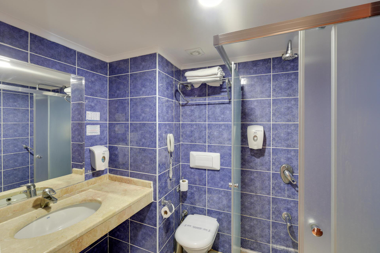 Bathroom 4, Golden Age Hotel Bodrum, Bodrum